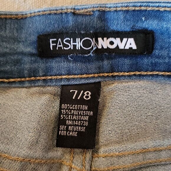Cute Fashion Nova Distressed Skinny Jeans - Picture 8 of 8